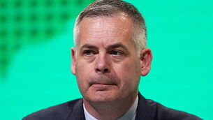 Girl who ran through glass door believing it was open receives €100,000 settlement