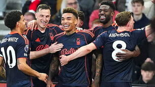 Late Willian penalty earns Fulham victory in five-goal thriller against Wolves