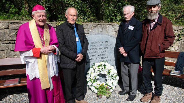 Memorial service is held at historic Mayo burial site