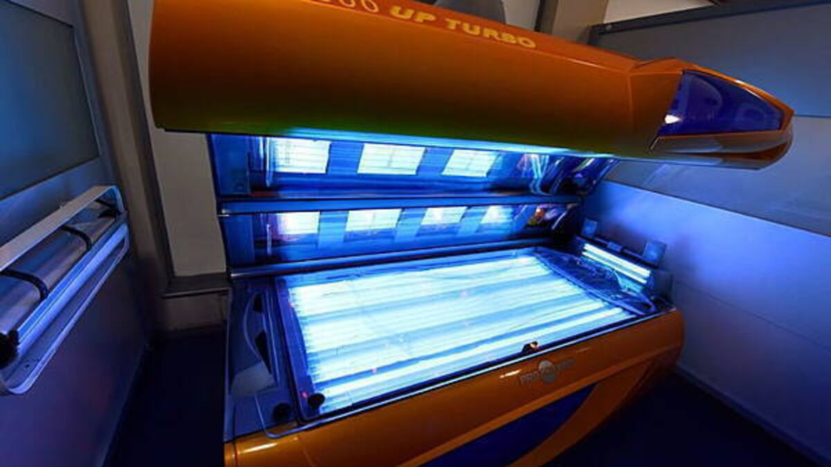 Aoife McGregor’s salon spared conviction for selling sunbed session to underage girl