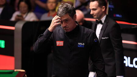 Ronnie O’Sullivan’s bid for eighth world title ended by John Higgins fightback