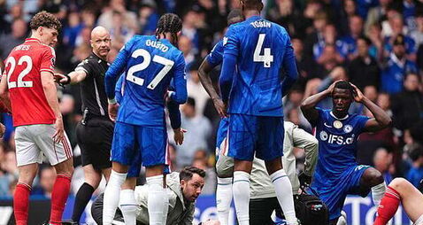 Chelsea’s Jesse Derry conscious after clash of heads on Premier League debut