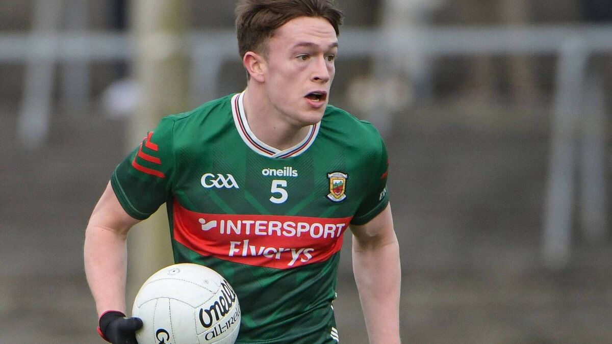 Fenton on the double for victorious Davitts