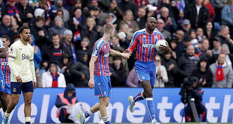 Jean-Philippe Mateta earns Crystal Palace a point at home to Everton