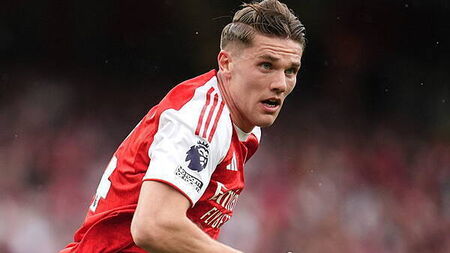 Viktor Gyokeres a ‘major factor’ in Arsenal’s double bid – Wayne Rooney