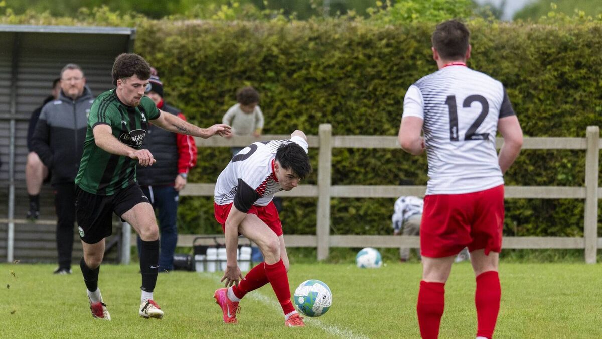 Rangers and Robesiders settle for share of the spoils