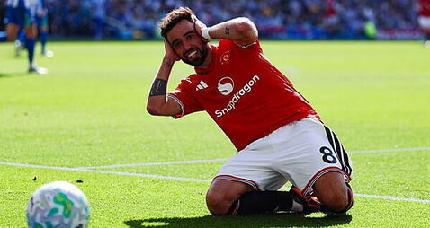 Michael Carrick confident of keeping record-breaker Bruno Fernandes at Man Utd