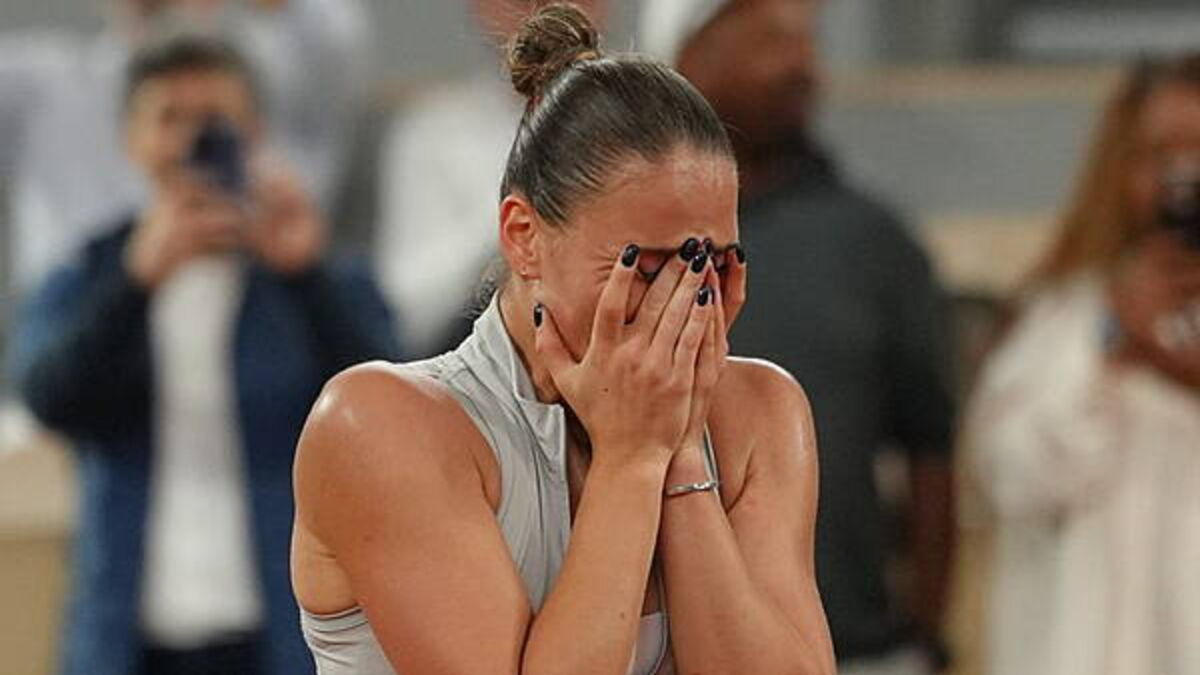 Tearful Marta Kostyuk dedicates French Open last-eight win to people of Ukraine