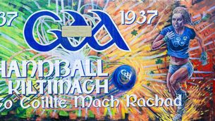 <p>A section of the magnificent new mural at the former ball alley in Kiltimagh. Picture: John Corless</p>