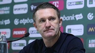 West Ham appoint Espirito Santo as manager after sacking Potter