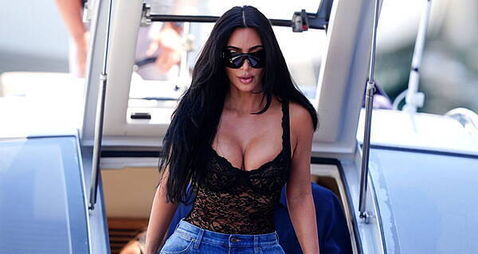 Kim Kardashian arrives in paddock as Lewis Hamilton chases Monaco success
