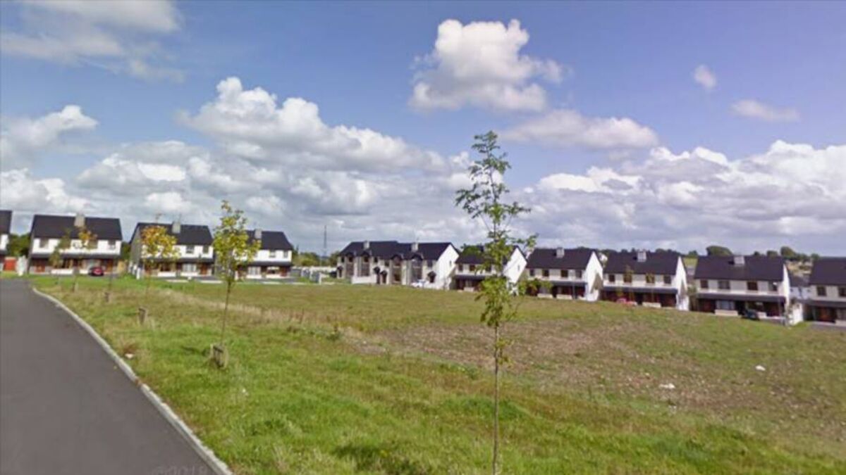 Resident appeals for safety measures in Mayo town housing estate due to dangerous driving