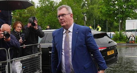 Jury resumes deliberations in Jeffrey Donaldson sex abuse trial
