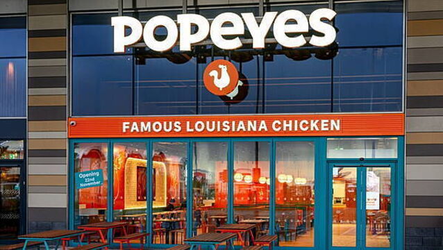 First three customers at Portlaoise Popeyes' opening get free chicken sandwiches for a year