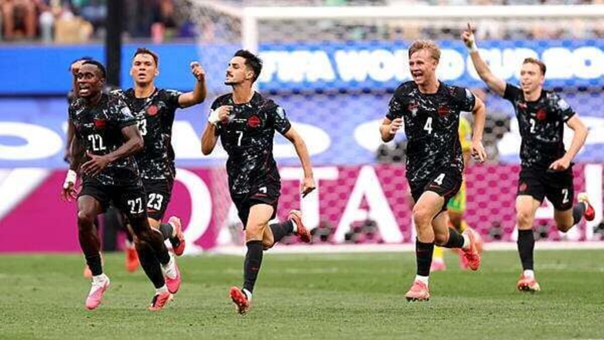 Stephen Eustaquio’s late strike sends Canada through