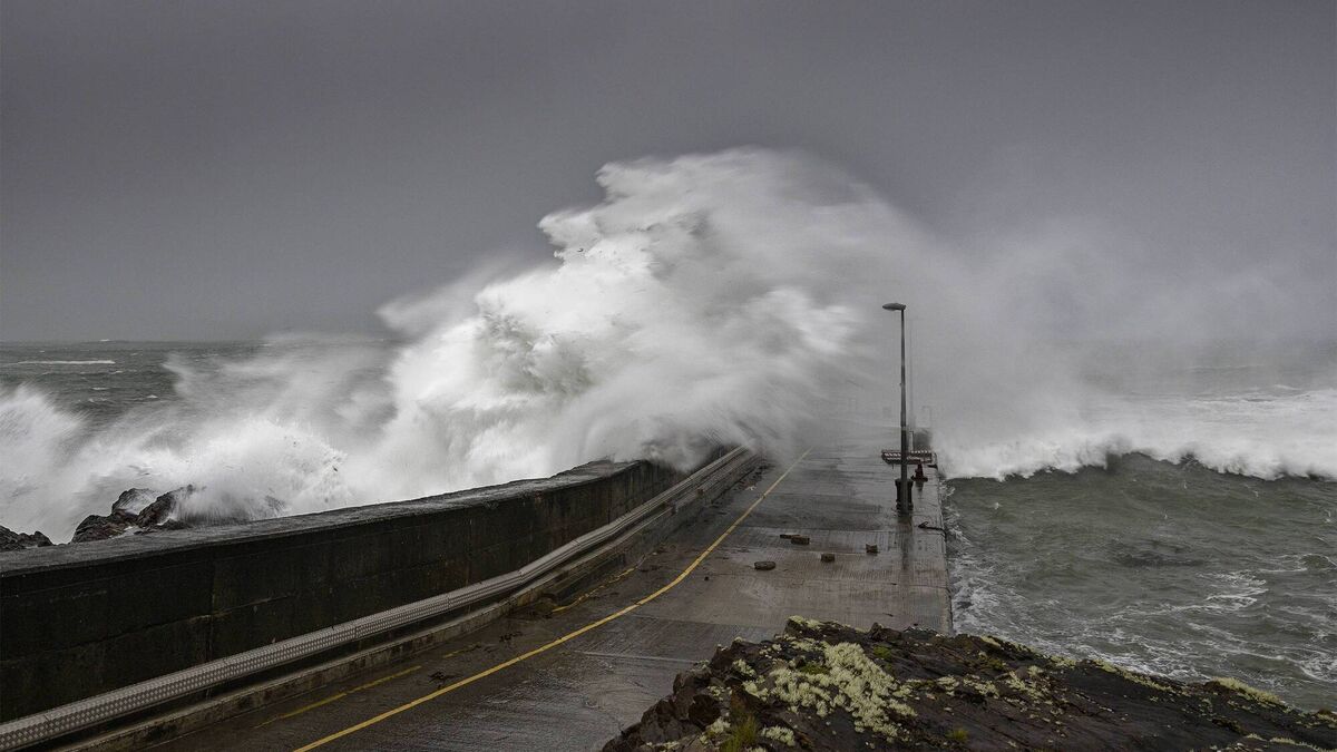 Marine chief says emergency works on Roonagh Pier are 'progressing well'