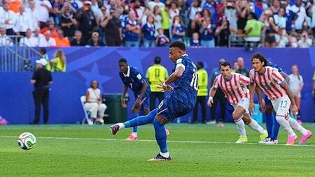 Kylian Mbappe penalty sends France into last eight with win over Paraguay