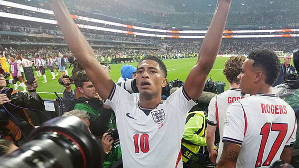 Jude Bellingham tells England fans to have a day off to celebrate Mexico win