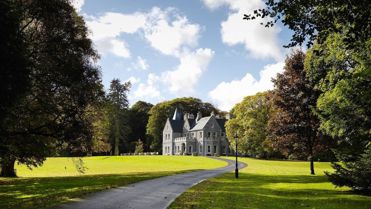 'Extraordinarily rare' - prestigious Mayo hotel hits the market