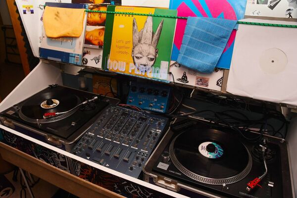 The recording studio is equipped with the latest technology.