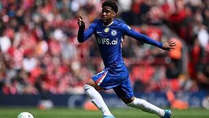 Manchester United open talks for Youri Tielemans after Andrey Santos signing