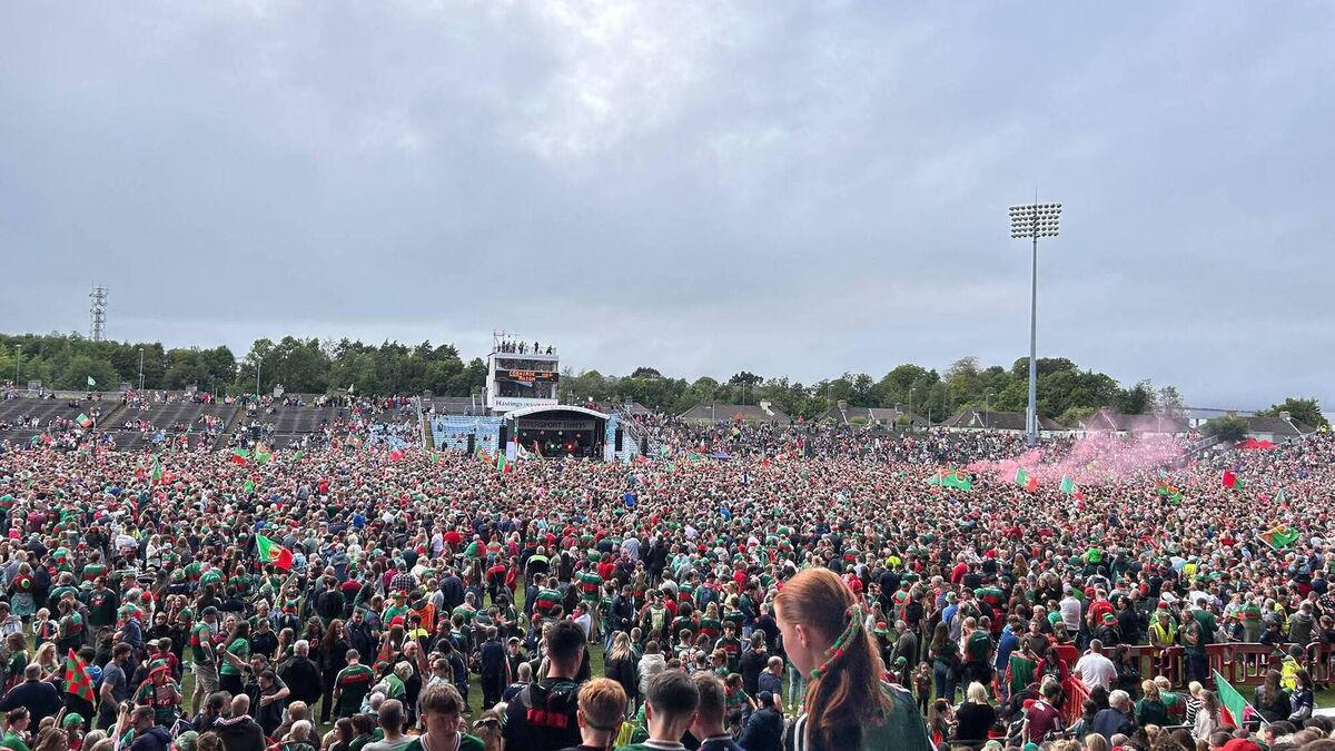 Incredible scenes as Sam return home to Mayo