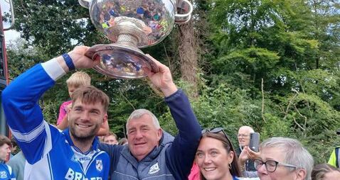 Huge crowds see changes to Mayo team’s Open Top Bus Tour schedule