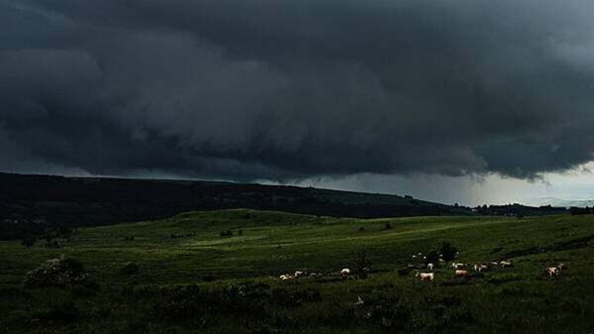 Thunderstorm warning in place for Galway and Mayo