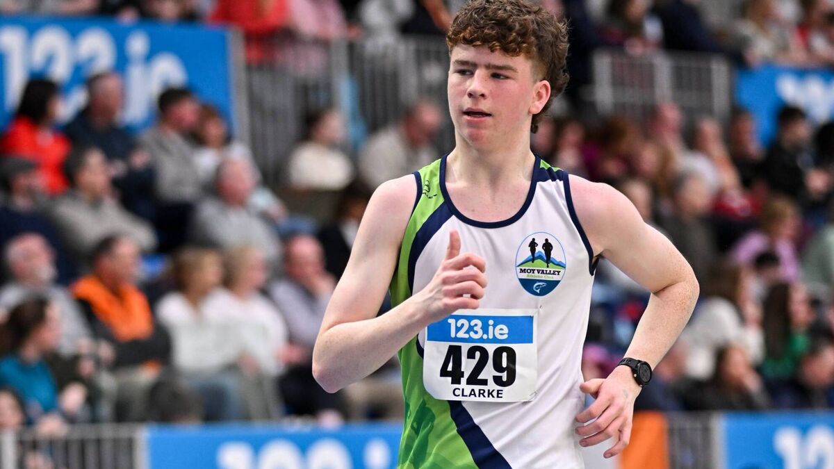 Clarke powers to fifth finish at Worlds