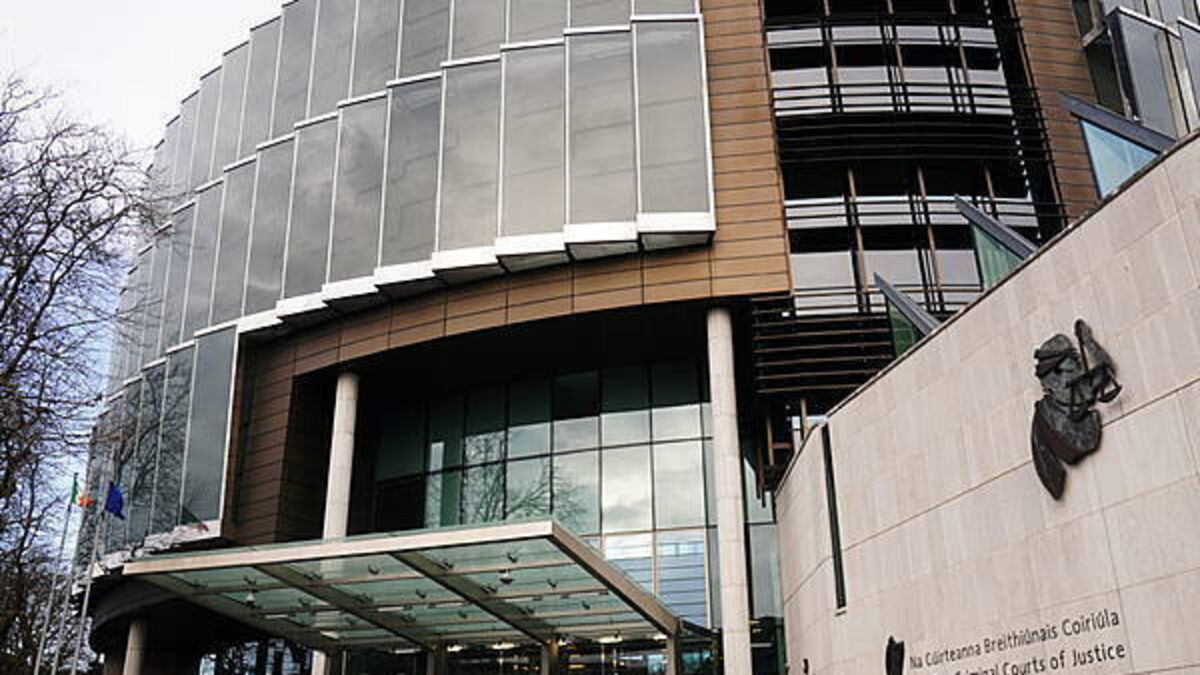 Man arrested after stand-off with armed Garda