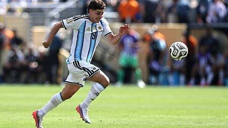 Sunday’s transfer news: Premier League gossip and done deals