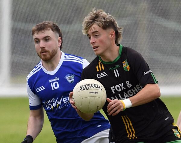 Ardagh’s Tony Carey shields the ball from Killala’s Matthew Long during the Treanlaur Catering Mayo JFC tie in Ardagh last Sunday. Picture: David Farrell Photography Ardagh’s Tony Carey shields the ball from Killala’s Matthew Long during the Treanlaur Catering Mayo JFC tie in Ardagh last Sunday. Picture: David Farrell Photography