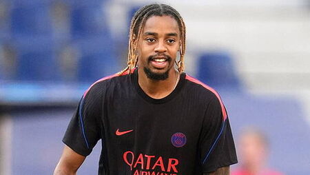 Liverpool closing in on deal for Paris St Germain’s Bradley Barcola