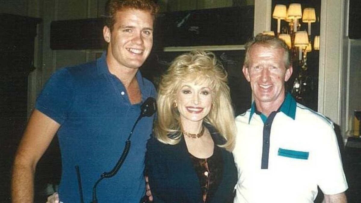 Mayo man’s special memory of meeting Dolly Parton in Chicago