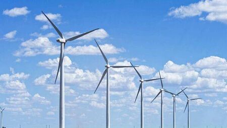 Residents near wind farms 'should have energy subsidised'