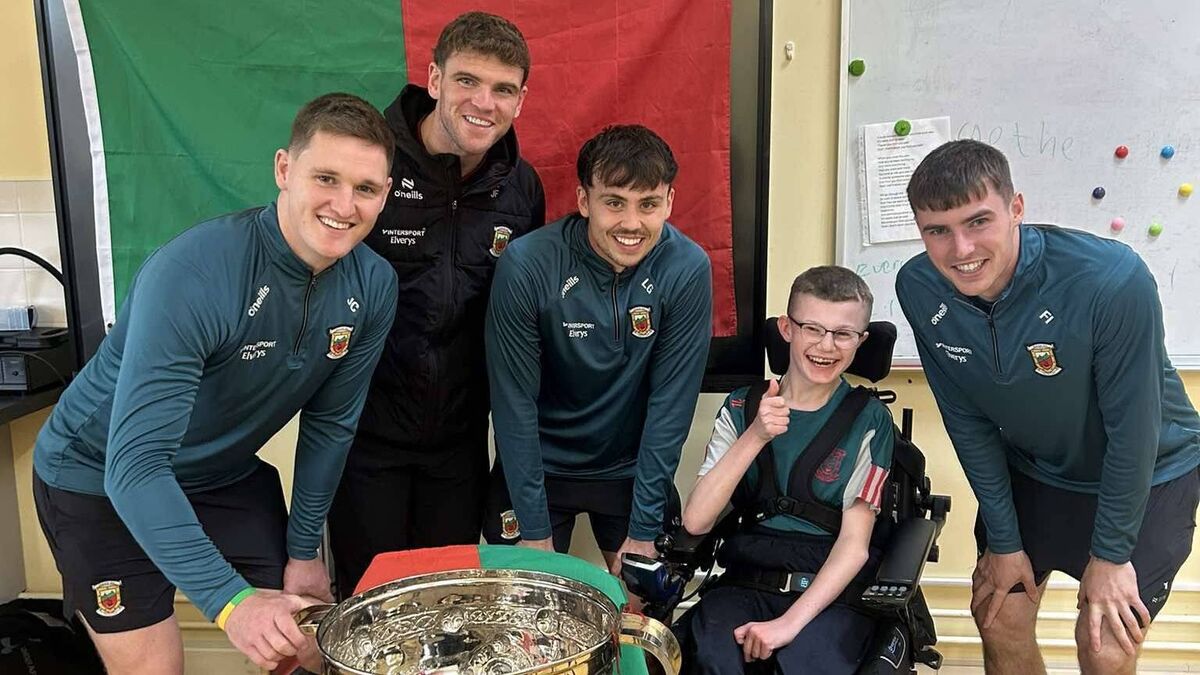Memorable day for students at Ballina special school as Sam comes to visit