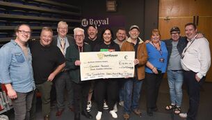 <p>Photo attached (L-R): Noelie Mc Donnell, Pearse Doherty, Pat Jennings (TF Royal), Davy Carton, Rickie O’Neill, Martina Jennings (CEO Mayo Roscommon Hospice Foundation), Tommy Carton, Anthony Thistlethwaite, Carmel Kelly (TF), Leo Moran and Michael Yates (TF Royal)</p>