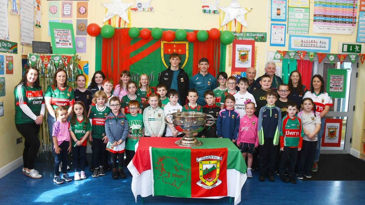 Local Notes: Knockanillo National School welcomes Sam Maguire