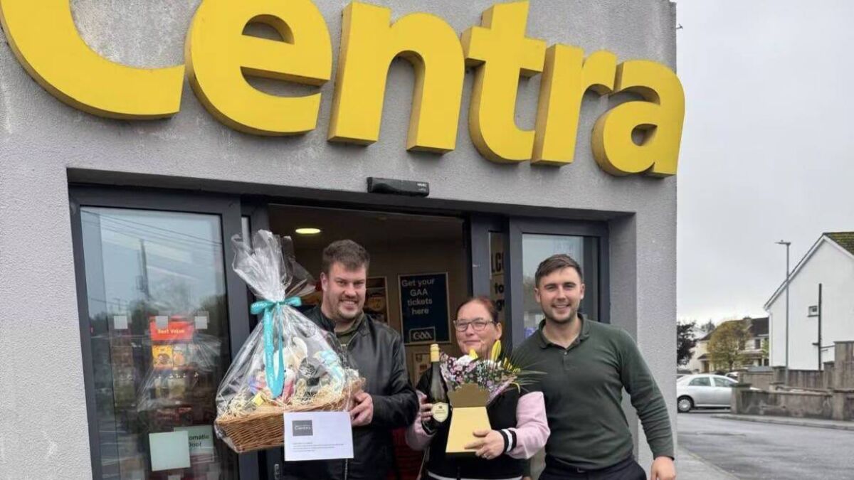 ‘Love was definitely in the aisles’ as Mayo couple get engaged in Centra
