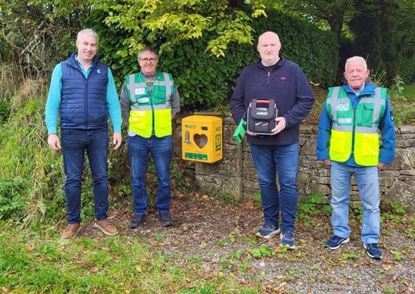 Kilmovee Community First Responders express their sincere gratitude to Kenaidan Contractors for their kind donation of a defibrillator and cabinet. It was decided to install the defibrillator close to Urlaur Lake and Abbey. Thanks to the Halliwell Family for their permission to install it on their wall and supply the electrical power. Kilmovee Community First Responders express their sincere gratitude to Kenaidan Contractors for their kind donation of a defibrillator and cabinet. It was decided to install the defibrillator close to Urlaur Lake and Abbey. Thanks to the Halliwell Family for their permission to install it on their wall and supply the electrical power.