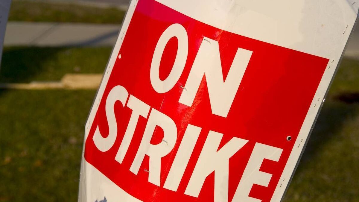What services in Mayo are affected by the public sector strike?