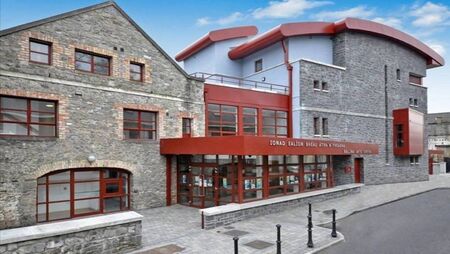 Councillors agree to extend lease on Ballina Arts Centre