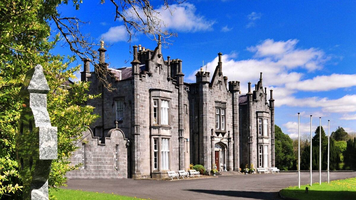 Candles Reunion Halloween Disco at Belleek Castle